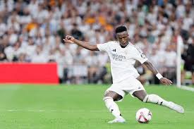 谷爱凌回应首轮摔倒：之后换了歌单，调整了状态新华社微博.